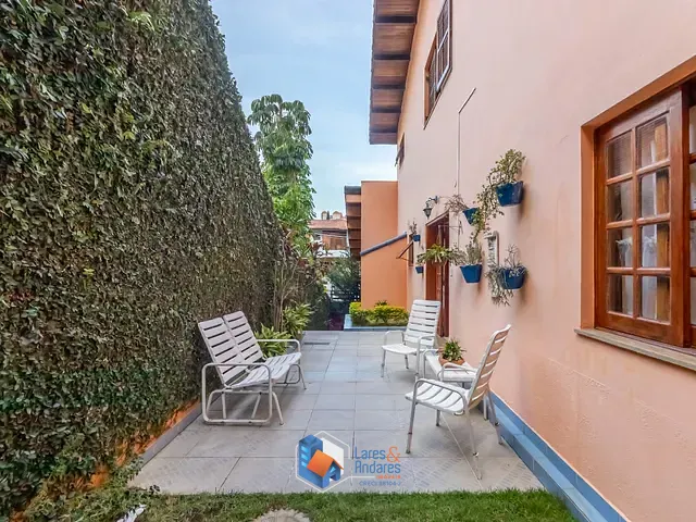 Sobrado com 670m² 4 quartos e 6 banheiros, à venda, no bairro Jardim São Bento em São Paulo