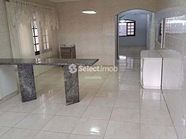 Sobrado com 275m² 3 quartos e 2 banheiros, para alugar, no bairro Vila Bocaina em Mauá