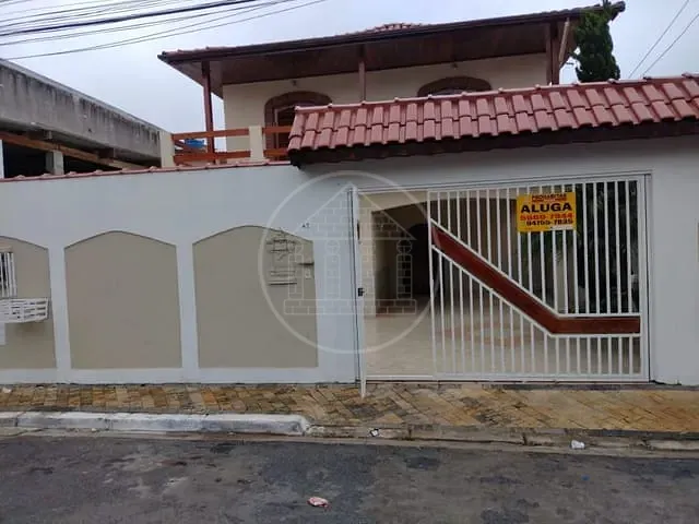Sobrado com 250m² 4 quartos e 3 banheiros, para alugar, no bairro Jardim das Imbuias em São Paulo