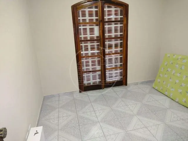 Sobrado com 250m² 4 quartos e 3 banheiros, para alugar, no bairro Jardim das Imbuias em São Paulo