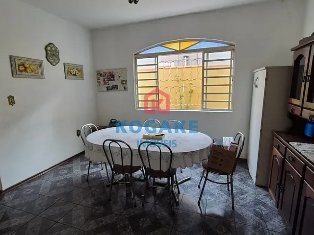 Sobrado com 250m² 3 quartos e 3 banheiros, à venda, no bairro Bosque dos Eucaliptos em São José dos Campos