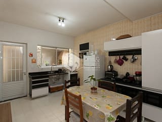 Foto do Sobrado-Sobrado para venda em Parque Maria Domitila com 3 quartos, sendo 1 suíte, 137m²