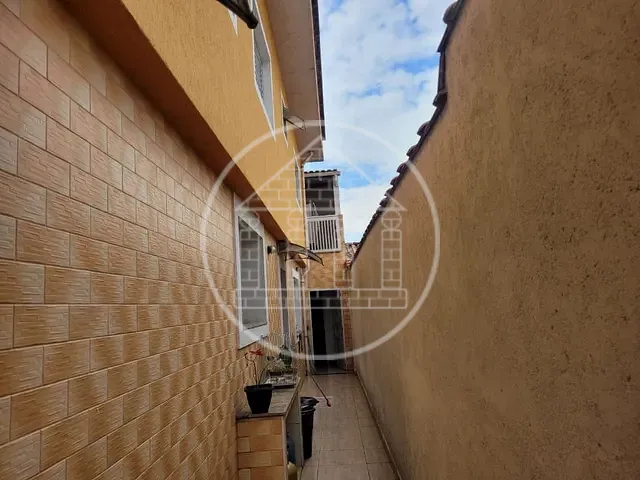 Sobrado com 125m² 4 quartos e 2 banheiros, à venda, no bairro Jardim das Imbuias em São Paulo