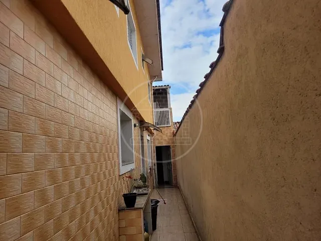 Sobrado com 125m² 4 quartos e 2 banheiros, à venda, no bairro Jardim das Imbuias em São Paulo