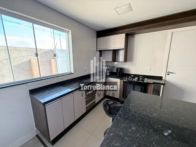 Sobrado com 100m² 2 quartos e 3 banheiros, para alugar, no bairro Chapada em Ponta Grossa