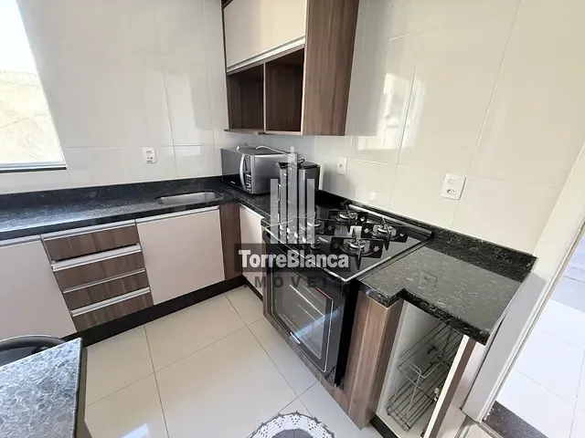 Sobrado com 100m² 2 quartos e 3 banheiros, para alugar, no bairro Chapada em Ponta Grossa