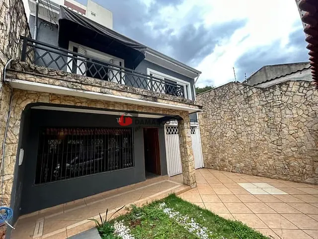 Sobrado com 240m² 4 quartos e 3 banheiros, à venda, no bairro Santa Paula em São Caetano do Sul