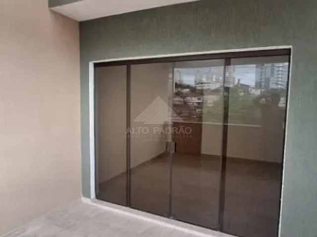 Sobrado com 125m² 2 quartos e 2 banheiros, à venda, no bairro Parque São Vicente em Mauá