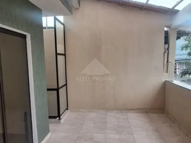 Sobrado com 125m² 2 quartos e 2 banheiros, à venda, no bairro Parque São Vicente em Mauá