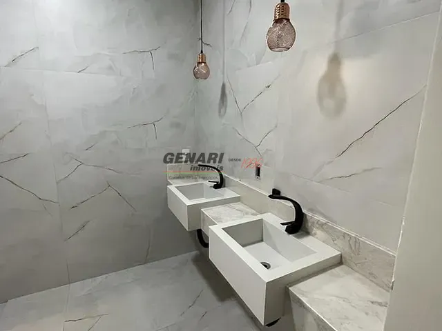 Sobrado com 322m² 4 quartos e 5 banheiros, à venda, no bairro Caldeira em Indaiatuba