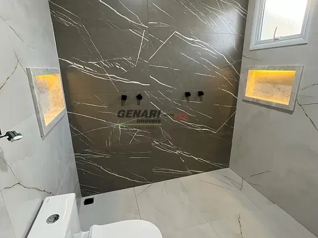Sobrado com 322m² 4 quartos e 5 banheiros, à venda, no bairro Caldeira em Indaiatuba