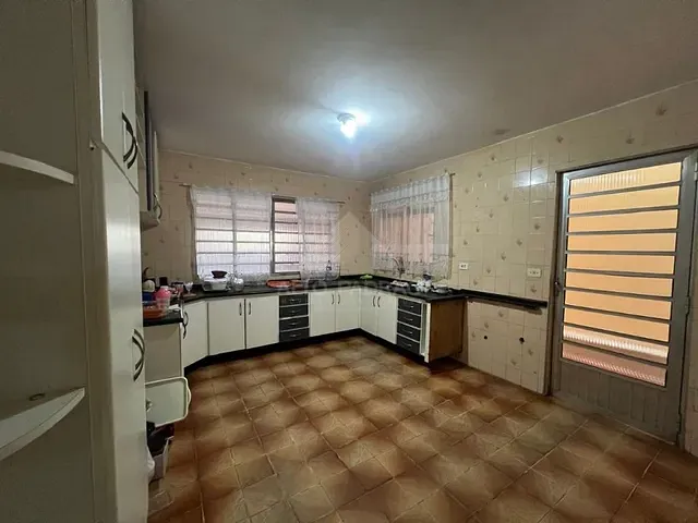 Sobrado com 125m² 3 quartos e 2 banheiros, à venda, no bairro Jardim Araguaia em Mauá