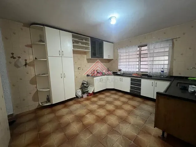 Sobrado com 125m² 3 quartos e 2 banheiros, à venda, no bairro Jardim Araguaia em Mauá