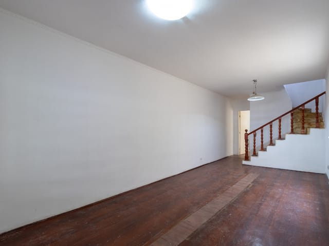 Foto do Sobrado - Sobrado para venda em Vila Marari com 3 quartos, sendo 1 suíte, 180m² | Lares e Andares Imóveis