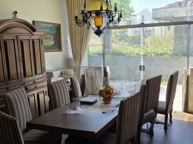 Foto do Sobrado - Sobrado para venda em Santo Amaro com 5 quartos, sendo 3 suítes , 300m² | Lares e Andares Imóveis