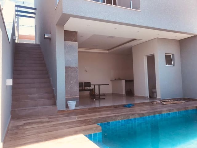 Sobrado com 159m² 3 quartos e 4 banheiros, à venda, no bairro Portais (Polvilho) em Cajamar