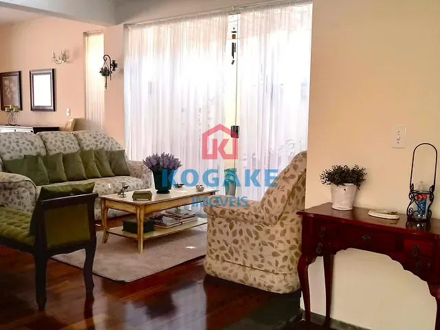 Sobrado com 450m² 4 quartos e 5 banheiros, à venda, no bairro Jardim Alvorada em São José dos Campos