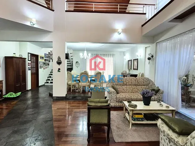 Sobrado com 450m² 4 quartos e 5 banheiros, à venda, no bairro Jardim Alvorada em São José dos Campos