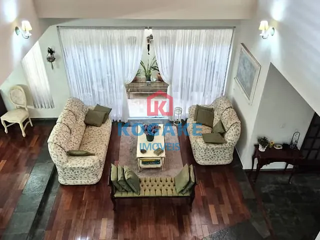 Sobrado com 450m² 4 quartos e 5 banheiros, à venda, no bairro Jardim Alvorada em São José dos Campos