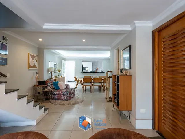 Sobrado com 142m² 4 quartos e 5 banheiros, à venda, no bairro Rolinópolis em São Paulo