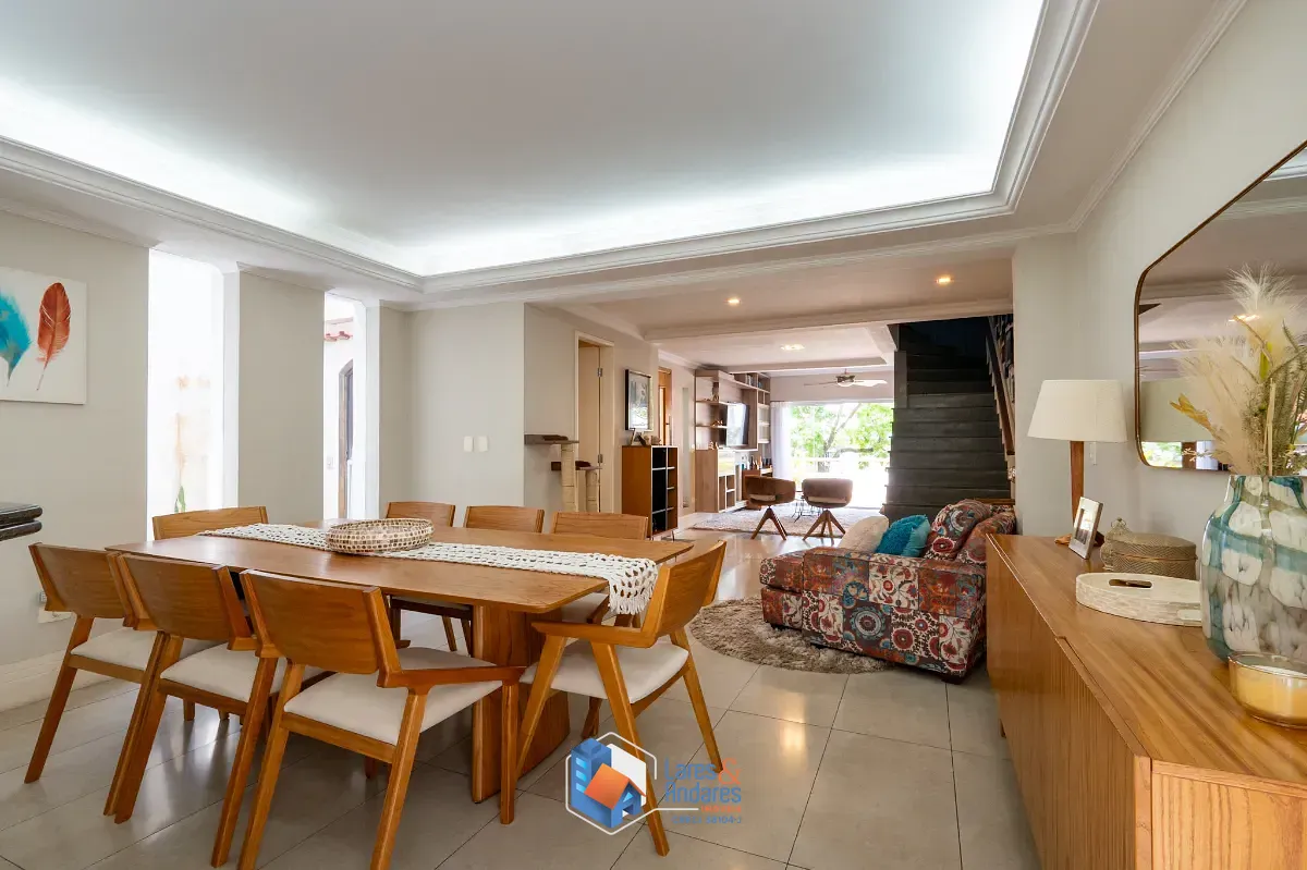 Sobrado, 4 quartos, 225 m² - Foto 2