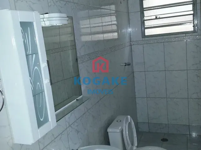 Sobrado com 150m² 3 quartos e 2 banheiros, à venda ou para alugar, no bairro Residencial Bosque dos Ipês em São José dos Campos