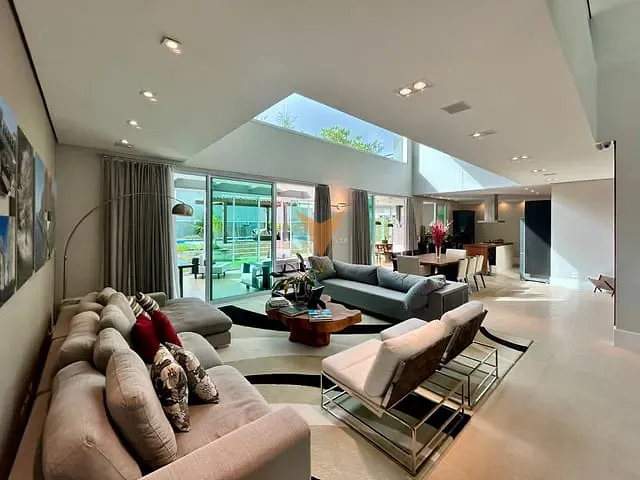 Sobrado com 1280m² 4 quartos e 6 banheiros, à venda ou para alugar, no bairro Residencial Morada dos Lagos em Barueri