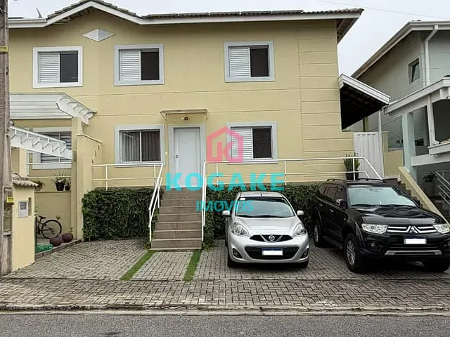 Sobrado 4 quartos e 2 banheiros, à venda, no bairro Loteamento Villa Branca em Jacareí