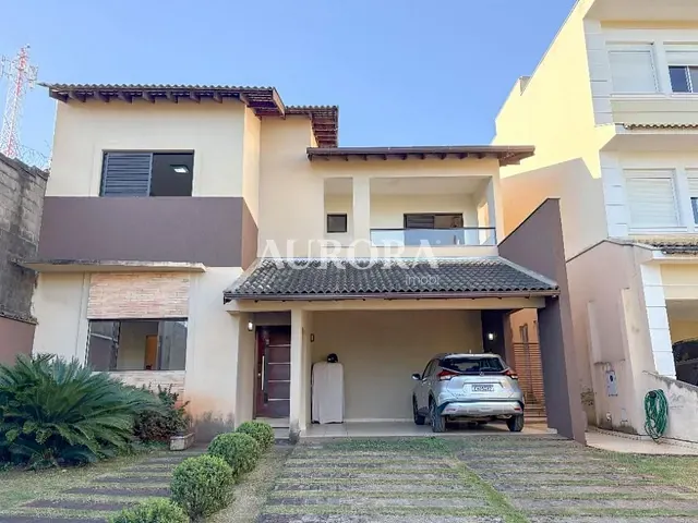 Sobrado com 309m² 3 quartos e 4 banheiros, à venda, no bairro H.U. em Londrina