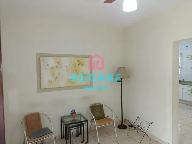 Sobrado com 336m² 2 quartos e 2 banheiros, à venda, no bairro Centro em Guararema