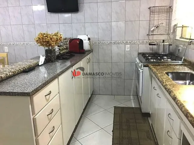 Sobrado com 201m² 4 quartos e 2 banheiros, à venda, no bairro Nova Gerti em São Caetano do Sul