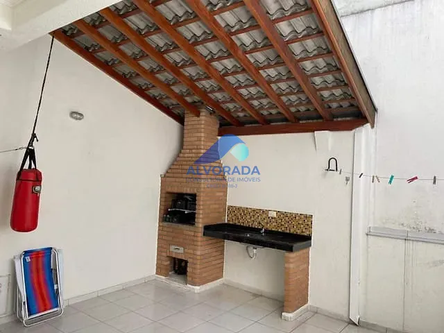 Sobrado com 125m² 3 quartos e 3 banheiros, à venda, no bairro Jardim das Indústrias em São José dos Campos