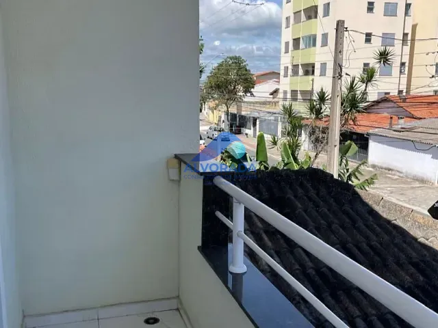 Sobrado com 125m² 3 quartos e 3 banheiros, à venda, no bairro Jardim das Indústrias em São José dos Campos