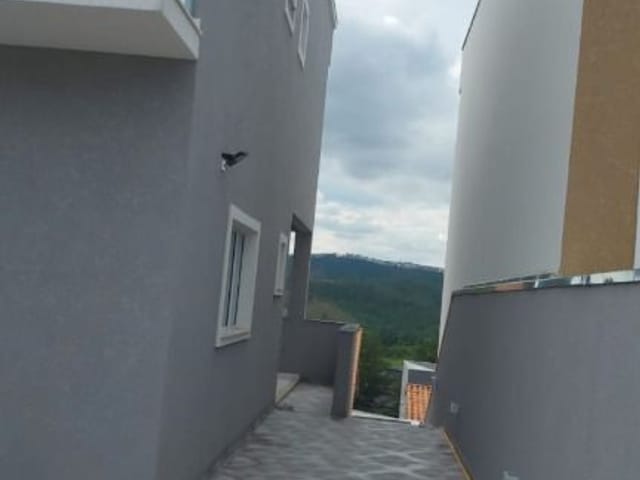 Sobrado com 170m² 3 quartos e 2 banheiros, à venda, no bairro Portais (Polvilho) em Cajamar