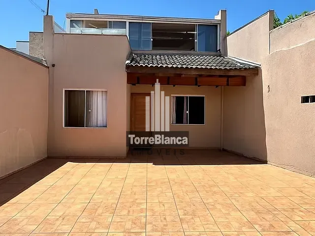 Sobrado com 108m² 3 quartos e 2 banheiros, à venda, no bairro Contorno em Ponta Grossa
