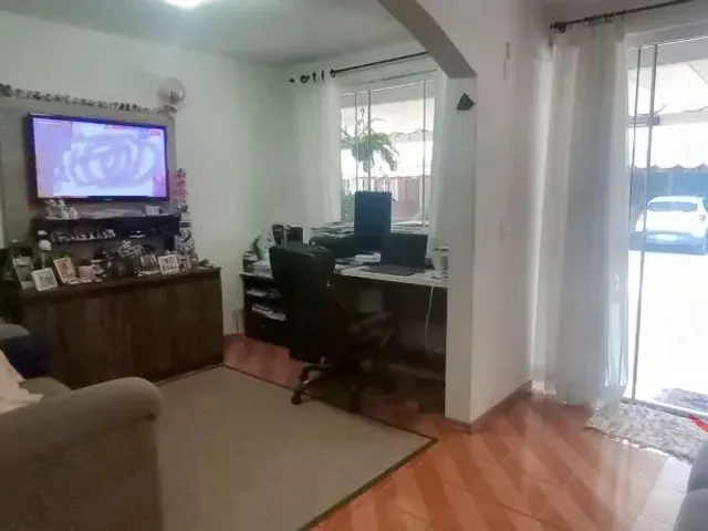 Casa com 110m² 3 quartos e 2 banheiros, à venda, no bairro Boa Vista em Curitiba