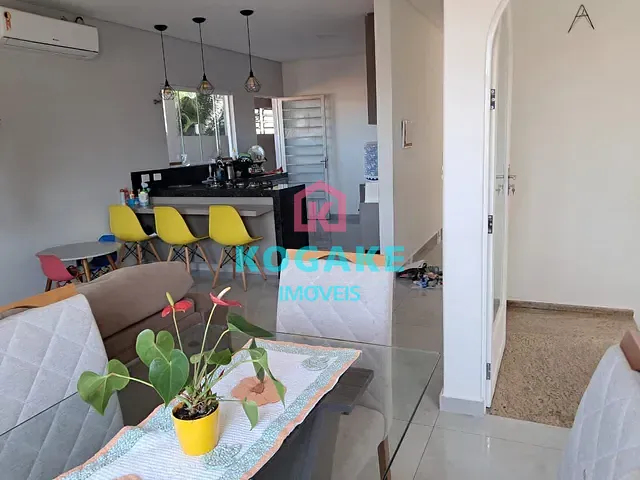 Sobrado 3 quartos e 3 banheiros, à venda, no bairro Jardim das Indústrias em São José dos Campos