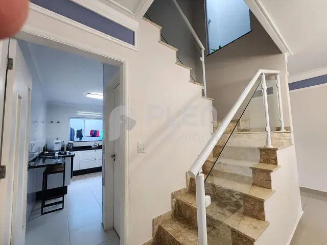 Sobrado 3 quartos e 3 banheiros, à venda, no bairro Vila Santa Terezinha (Zona Norte) em São Paulo