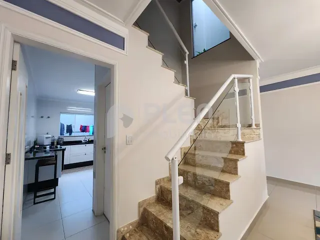 Sobrado 3 quartos e 3 banheiros, à venda, no bairro Vila Santa Terezinha (Zona Norte) em São Paulo