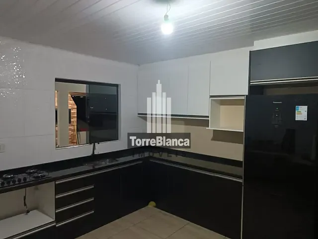 Sobrado 3 quartos e 3 banheiros, à venda, no bairro Chapada em Ponta Grossa