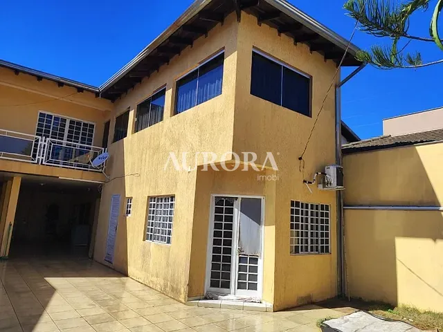 Sobrado com 250m² 4 quartos e 3 banheiros, à venda, no bairro Antares em Londrina