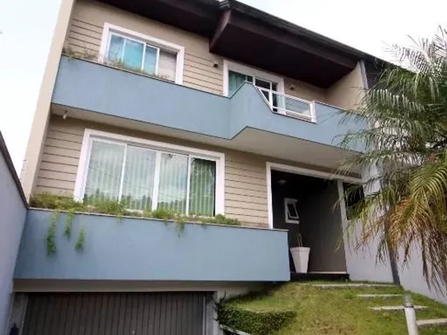 Casa com 379m² 3 quartos e 3 banheiros, à venda, no bairro Ahú em Curitiba