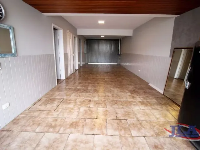 Casa com 379m² 3 quartos e 3 banheiros, à venda, no bairro Ahú em Curitiba