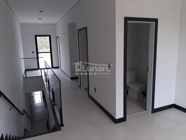 Sobrado com 350m² 4 quartos e 2 banheiros, à venda, no bairro Cézar de Souza em Mogi das Cruzes