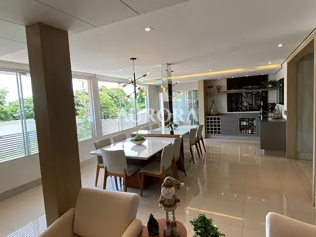 Sobrado com 520m² 4 quartos e 4 banheiros, à venda, no bairro Parque Residencial Alcantara em Londrina