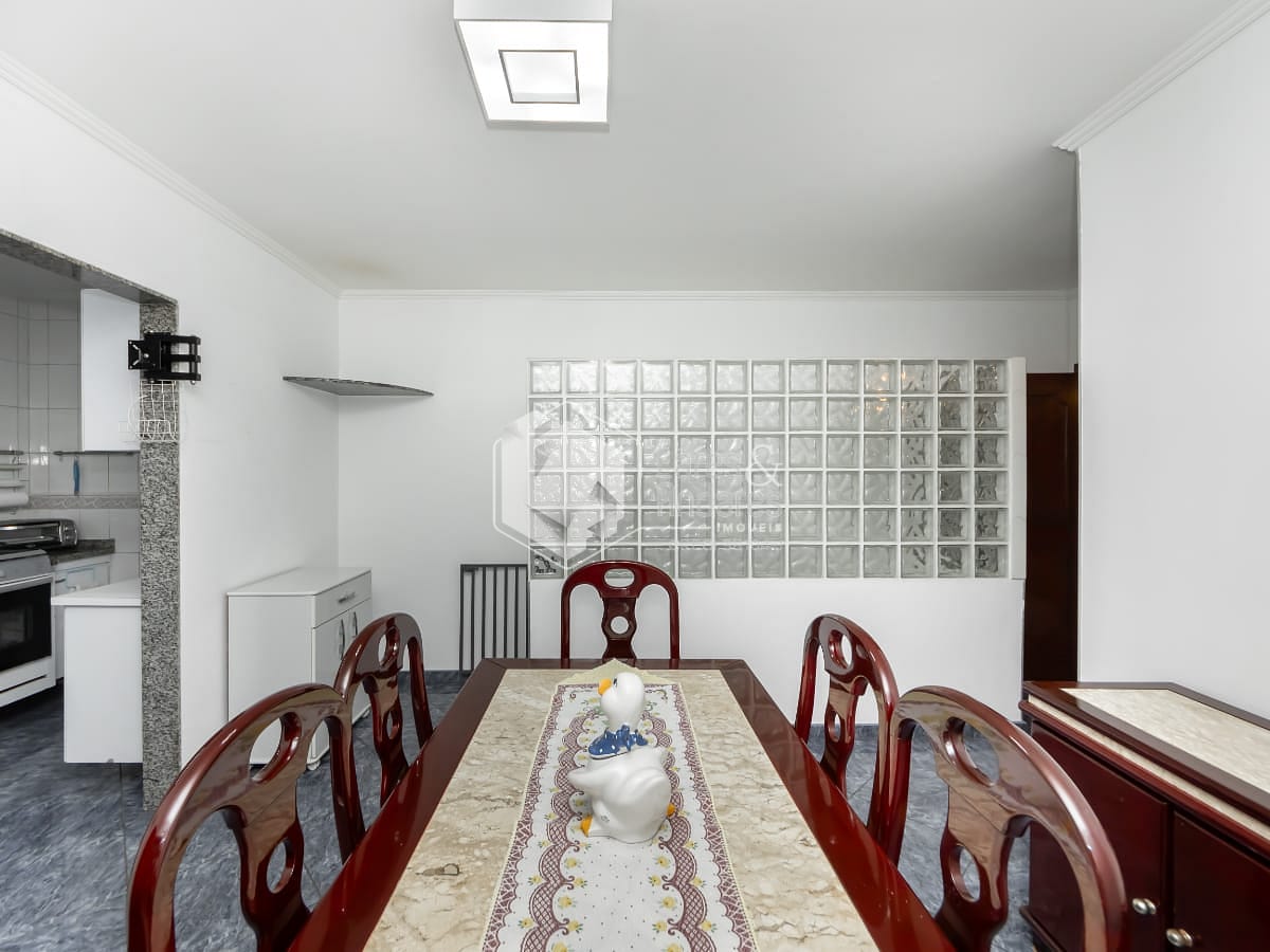 Sobrado à venda com 4 quartos, 200m² - Foto 18