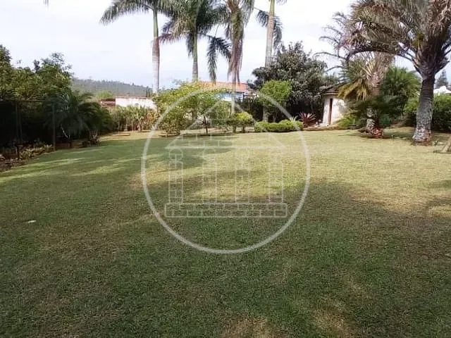 Sobrado com 1540m² 4 quartos e 4 banheiros, à venda, no bairro Lagoa Grande em Embu-Guaçu
