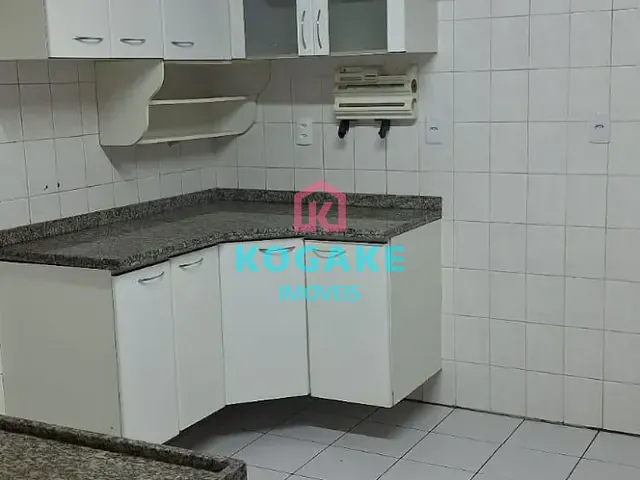 Sobrado 4 quartos e 3 banheiros, para alugar, no bairro Parque Residencial Aquarius em São José dos Campos