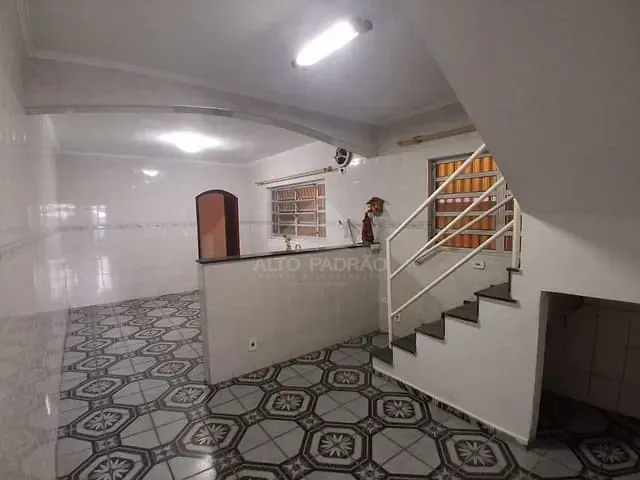 Sobrado com 150m² 4 quartos e 4 banheiros, à venda, no bairro Vila Guarani em Mauá