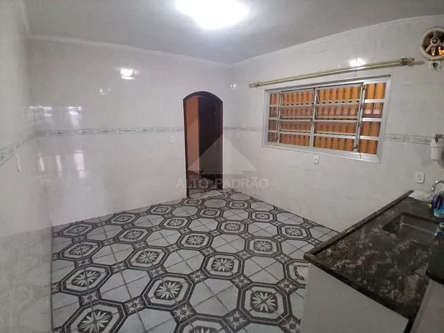 Sobrado com 150m² 4 quartos e 4 banheiros, à venda, no bairro Vila Guarani em Mauá